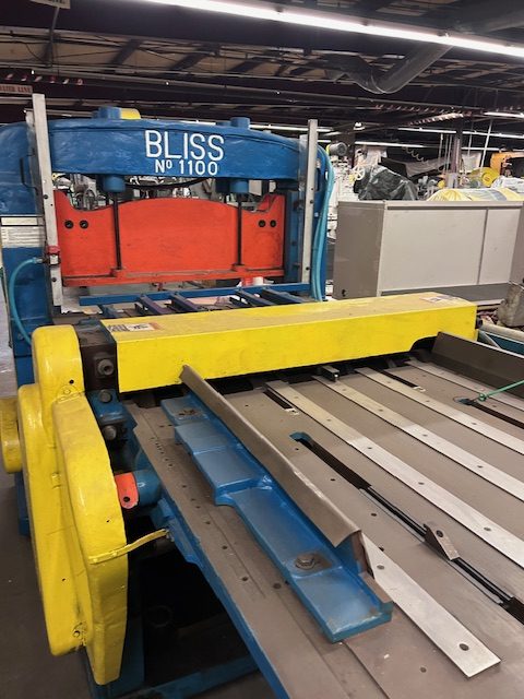 BLISS 1100 Scroll Shear